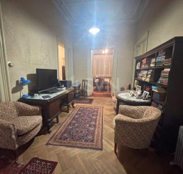 Casa, 14 rooms, 650 mp Bucuresti/Piata Unirii (s4)