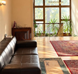 Casa, 14 rooms, 726 mp Bucuresti/Aviatorilor