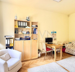 Casa, 14 rooms, 750 mp Bucuresti/Capitale