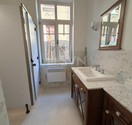 Casa, 15 camere, 400 mp Bucuresti/P-ta Victoriei