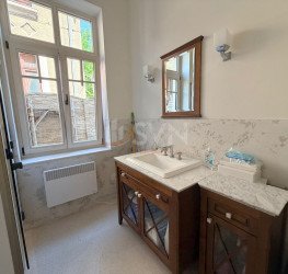 Casa, 15 camere, 400 mp Bucuresti/P-ta Victoriei