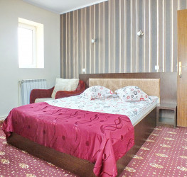 Casa, 15 rooms, 600 mp Brasov/Centru