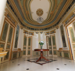 Casa, 15 rooms, 847 mp Bucuresti/Dacia