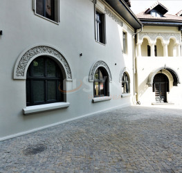 Casa, 16 camere, 840 mp Bucuresti/Piata Romana