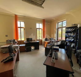 Casa, 16 rooms, 455 mp Bucuresti/Piata Romana