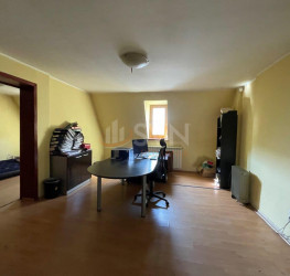 Casa, 16 rooms, 455 mp Bucuresti/Piata Romana