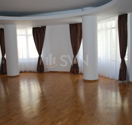 Casa, 16 rooms, 690 mp Bucuresti/Primaverii