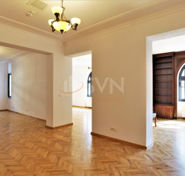 Casa, 16 rooms, 840 mp Bucuresti/Piata Romana