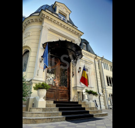 Casa, 20 camere, 1125.8 mp Bucuresti/P-ta Romana