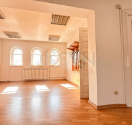Casa, 20 camere, 660 mp Bucuresti/Aviatorilor