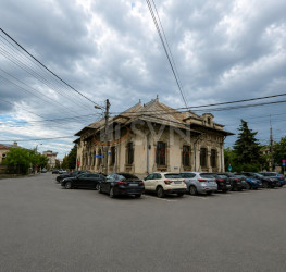 Casa, 20 camere, 757.75 mp Prahova/Democratiei
