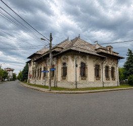 Casa, 20 camere, 757.75 mp Prahova/Democratiei
