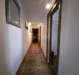 Casa, 20 rooms, 1096 mp Bucuresti/Piata Romana