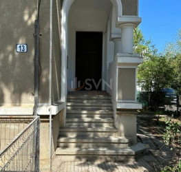 Casa, 20 rooms, 550 mp Bucuresti/Primaverii