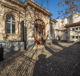 Casa, 20 rooms, 646 mp Bucuresti/Unirii (s3)