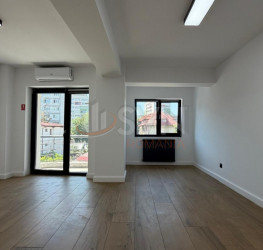 Casa, 24 camere, 700 mp Bucuresti/Domenii