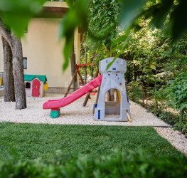 Casa, 27 rooms, 1000 mp Constanta/Centru