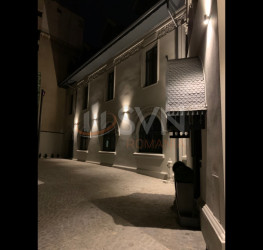 Casa, 3 camere, 250 mp Bucuresti/P-ta Romana