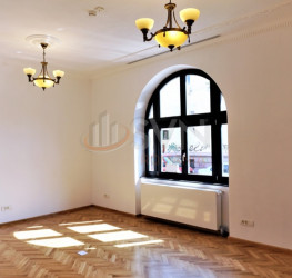 Casa, 3 camere, 250 mp Bucuresti/P-ta Romana