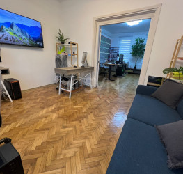 Casa, 3 rooms, 150 mp Bucuresti/Piata Victoriei