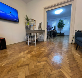 Casa, 3 rooms, 150 mp Bucuresti/Piata Victoriei