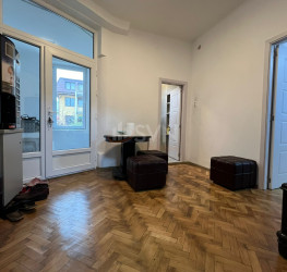 Casa, 3 rooms, 150 mp Bucuresti/Piata Victoriei