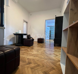 Casa, 3 rooms, 150 mp Bucuresti/Piata Victoriei