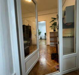 Casa, 3 rooms, 150 mp Bucuresti/Piata Victoriei