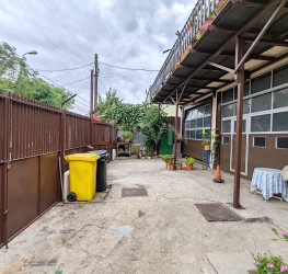 Casa, 3 rooms, 206 mp Bucuresti/Eroii Revolutiei