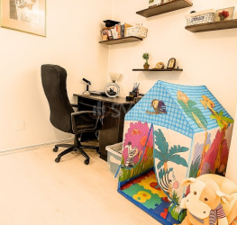 Casa, 3 rooms, 84 mp Bucuresti/Parcul Carol