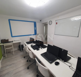 Casa, 3 rooms, 92 mp Bucuresti/Panduri
