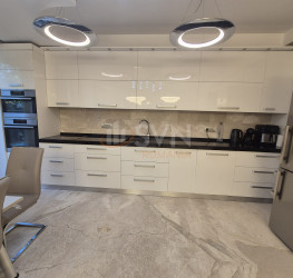 Casa, 3 rooms, 98 mp Bucuresti/Pipera