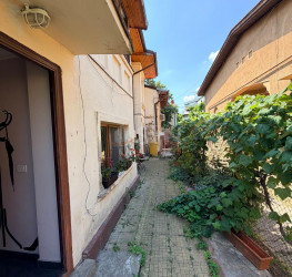 Casa, 4 camere, 100 mp Bucuresti/Cotroceni