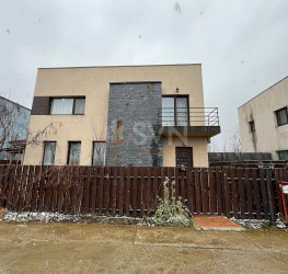 Casa, 4 camere, 118 mp Dambovita/Centru