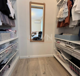 Casa, 4 camere, 118 mp Dambovita/Centru