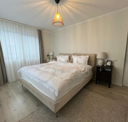 Casa, 4 camere, 118 mp Dambovita/Centru