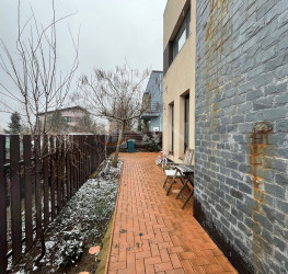 Casa, 4 camere, 118 mp Dambovita/Centru