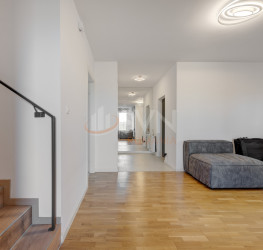 Casa, 4 camere, 127 mp Calarasi/Centru