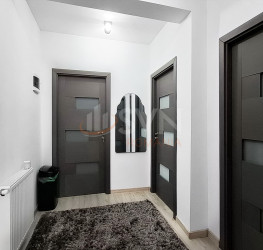 Casa, 4 camere, 140 mp Brasov/Centru