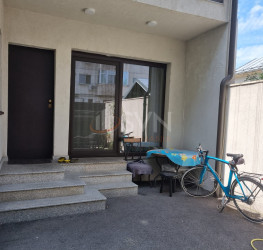 Casa, 4 camere, 150 mp Bucuresti/Drumul Taberei