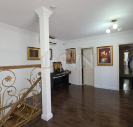 Casa, 4 camere, 150 mp Bucuresti/Mosilor
