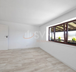 Casa, 4 camere, 153.99 mp Brasov/Centru