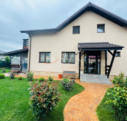 Casa, 4 camere, 160 mp Dambovita/Centru