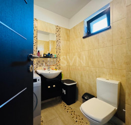 Casa, 4 camere, 160 mp Dambovita/Centru
