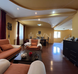 Casa, 4 camere, 160 mp Dambovita/Micro 2
