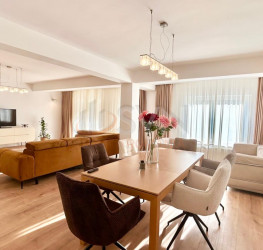 Casa, 4 camere, 166 mp Bucuresti/Iancu Nicolae