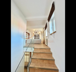 Casa, 4 camere, 166 mp Bucuresti/Iancu Nicolae
