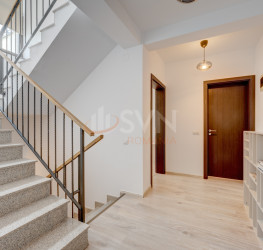 Casa, 4 camere, 167 mp Bucuresti/Iancu Nicolae