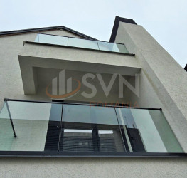 Casa, 4 camere, 176 mp Bucuresti/Giulesti