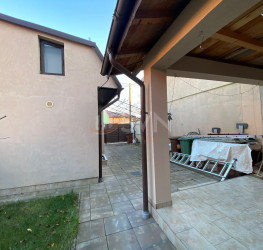 Casa, 4 camere, 180 mp Bucuresti/Giulesti